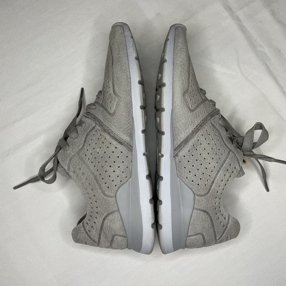 UGG Women's Tye Casual Leather Sneakers Size 6 Gray Treadlite S/N 1016674 - Picture 5 of 8